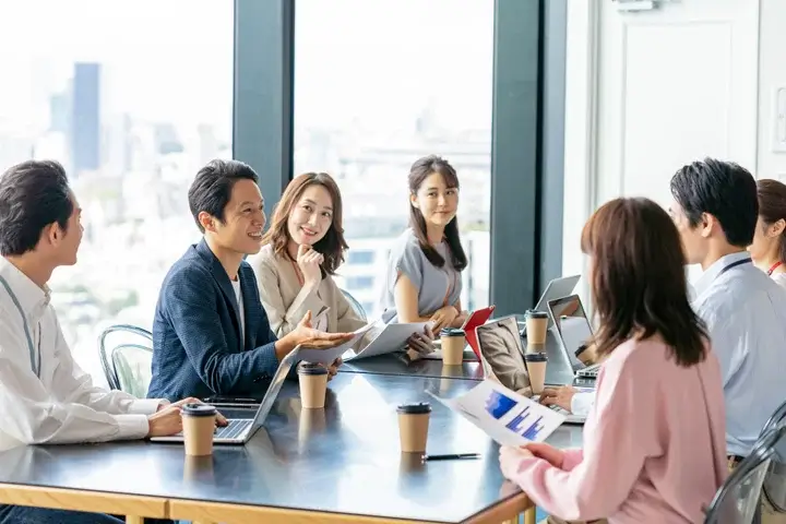 自社運用の生きたデータ