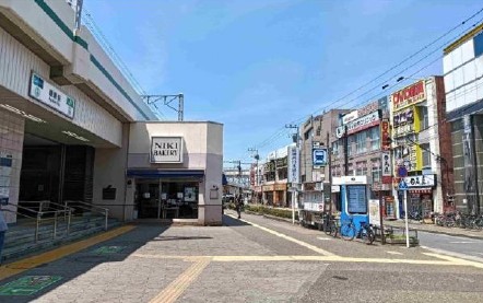 綾瀬駅前 売りビル